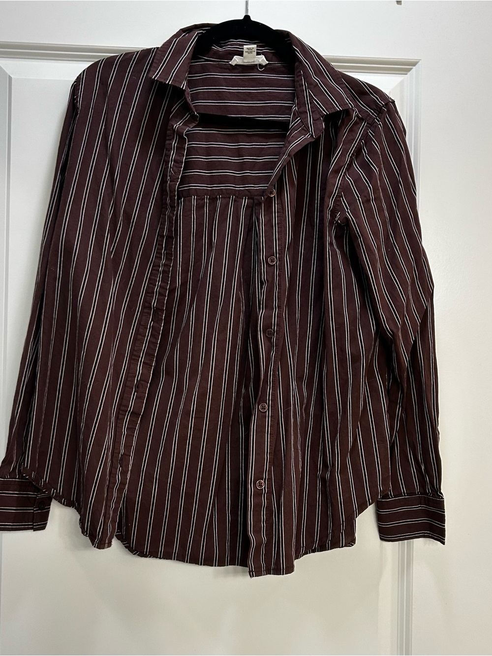 Beachlunchlounge pinstripe Brown and white striped button-up belly cotton shirt